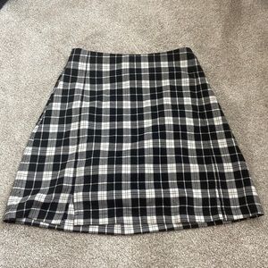 brandy melville skirt size xs